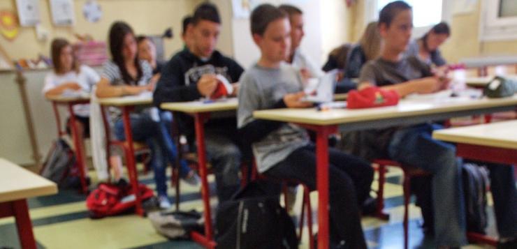 Programmes scolaires : des syndicats vent debout contre une réécriture « autoritaire »